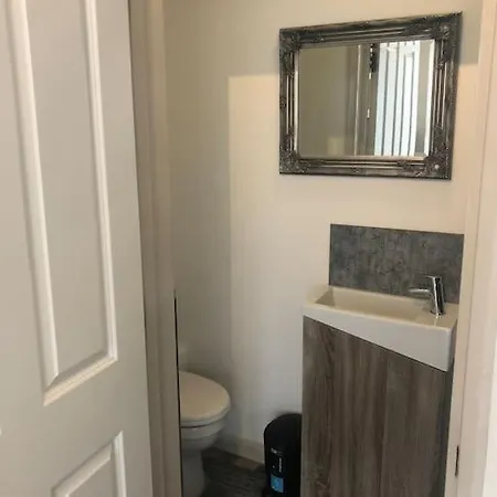 Newly Renovated Modern * Penzance